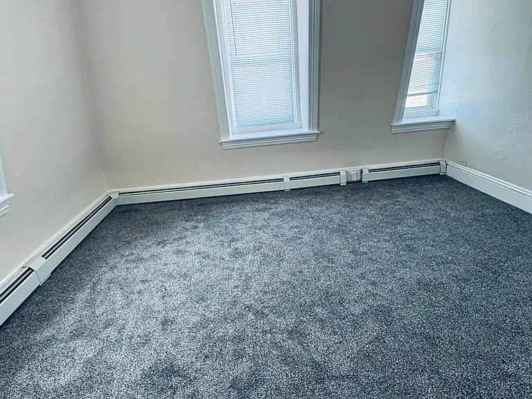 68 Winter St #3L — Photo 5
