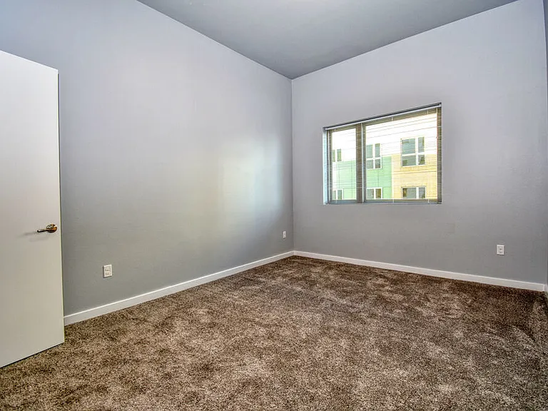2208 Cypress St — Photo 2