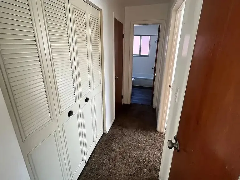 Genesis Apartments — Photo 7