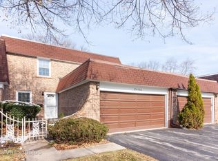 17W764 Lowell Ln, Villa Park, IL
