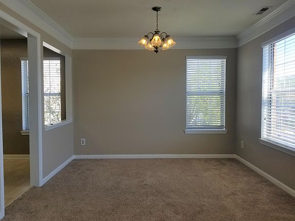 3rd image of 304-2818 Emma Lee St #304