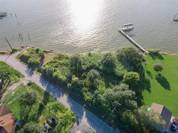 0 12th St, Dickinson, TX 77539