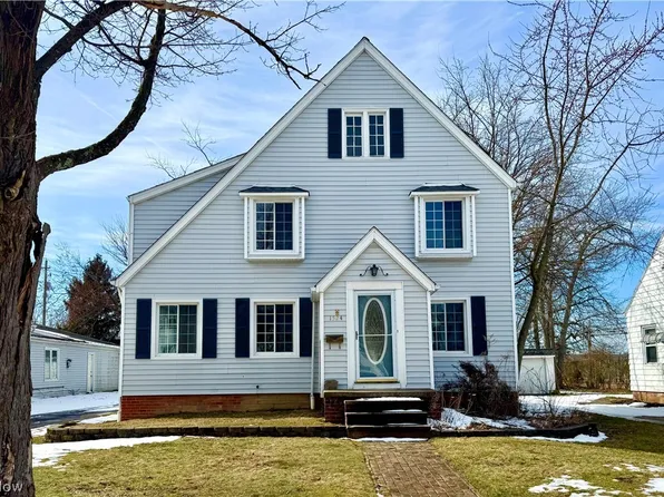 1524 Jaeger Dr, Lyndhurst, OH 44124