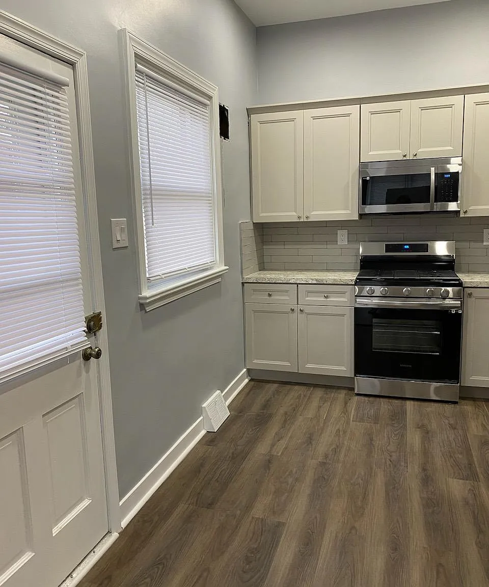 8416 Langdon St — Photo 3