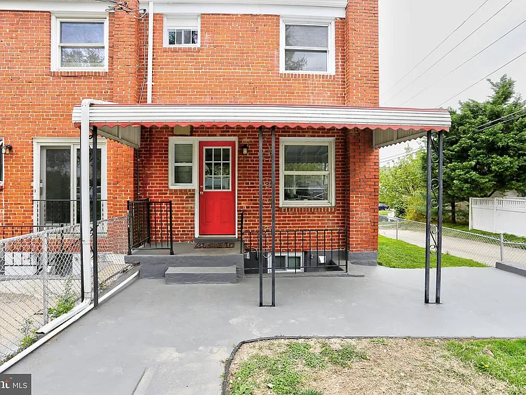 1115 N Marlyn Ave — Photo 17