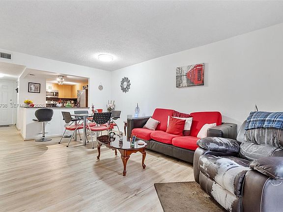 4th image of 10000 NW 80th Ct APT 2245