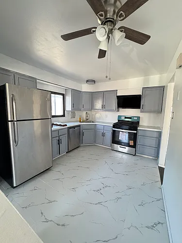 98 Logan Ave #2R Photo 1