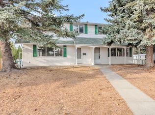 57 & 59 SE Dalton Bay NW, Calgary, AB T3A1H7