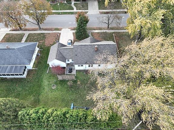 3rd image of 125 N Roosevelt Dr