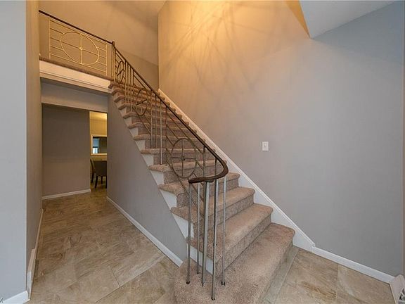3rd image of 2383 S Belvoir Blvd