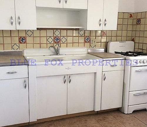 4th image of 2628 E Linden St