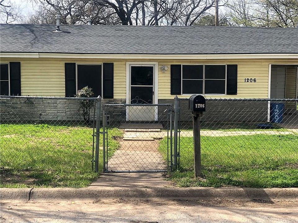 1st image of 1206 E Se 2nd Ave