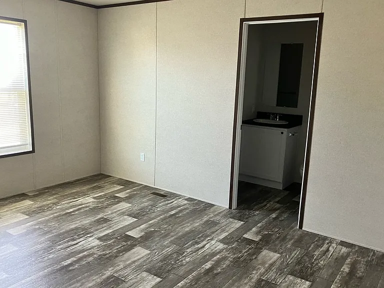 705 E 4th St #40 — Photo 3
