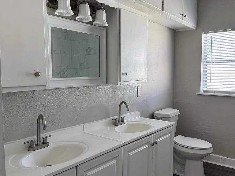 8708 Lanewood Dr — Photo 13