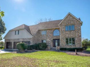 24161 W Brancaster Dr, Naperville, IL 60564