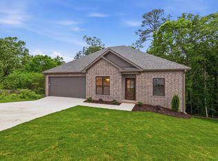 2440 Pleasant Willow Dr, Benton, AR 72015