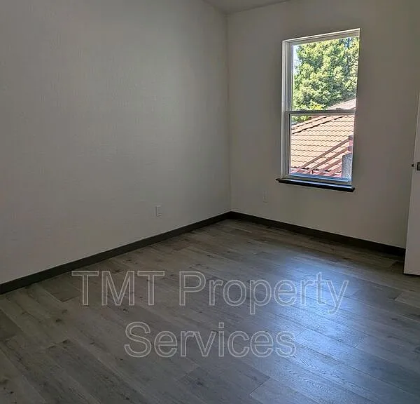 7330 Stratford Pl #706 — Photo 8