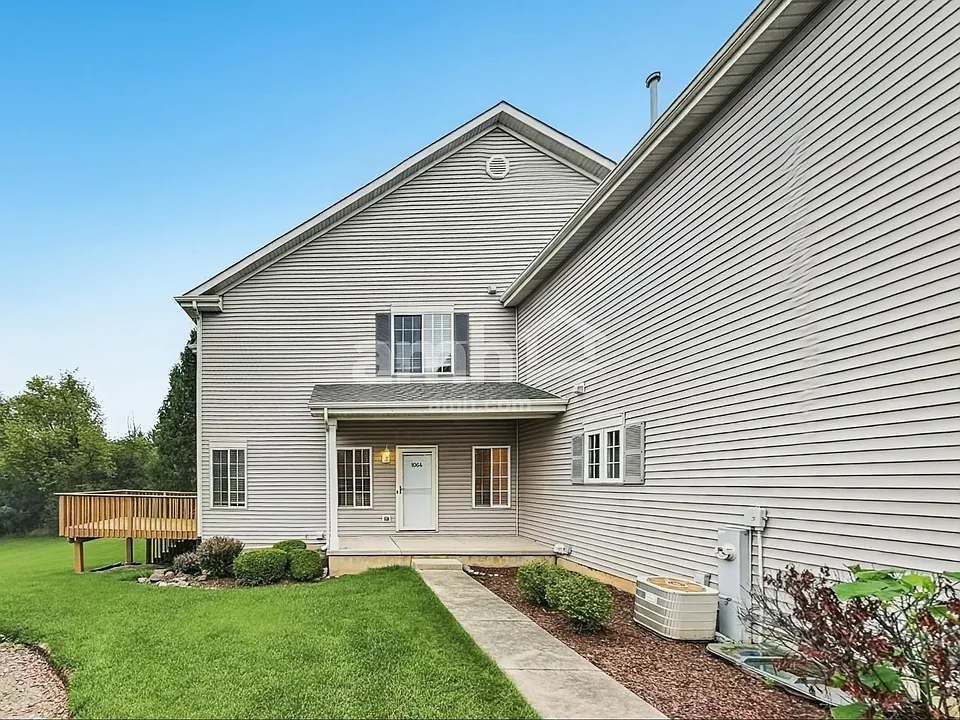 1064 Castleshire Dr