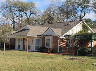 616 Wren Ln, Houston, TX 77079