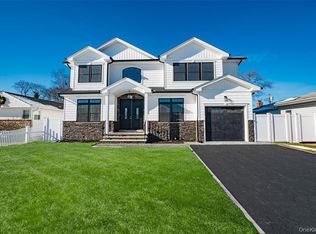 1012 Olympia Rd, Bellmore, NY 11710