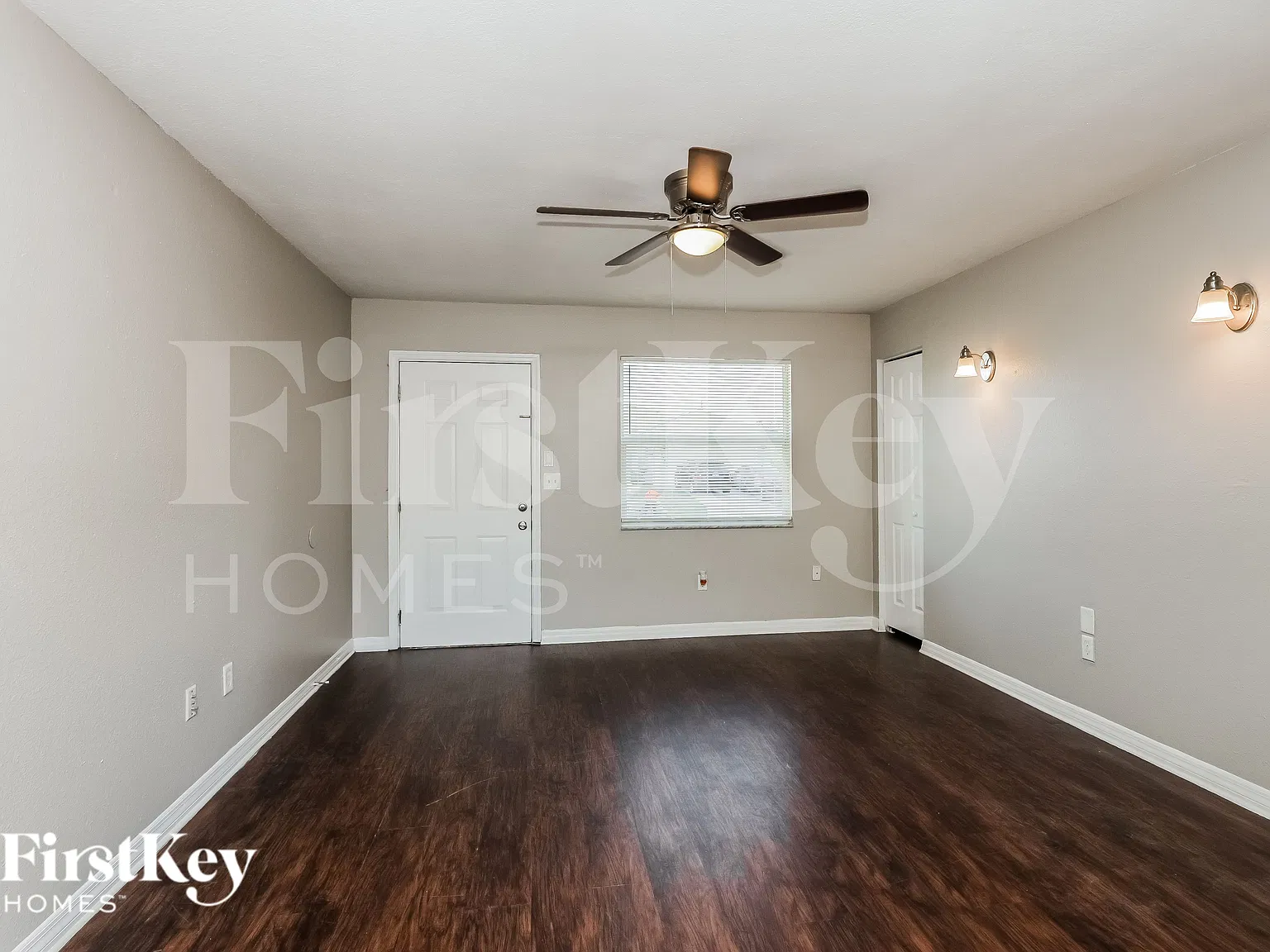 3 bed, 2.0 bath, 1003 sqft, $1,800 — Photo 3