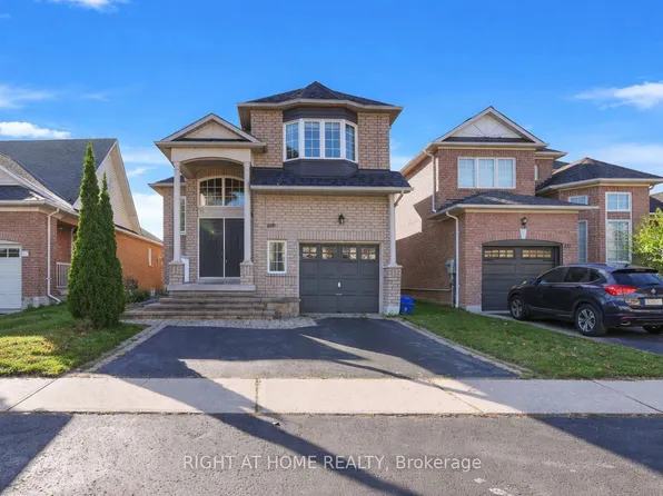 169 Dooley Cres W, Ajax, ON L1T 4J7