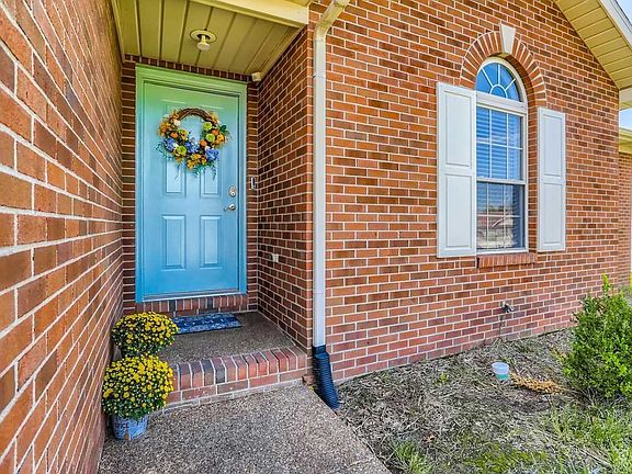 3rd image of 3033 Elmridge Dr