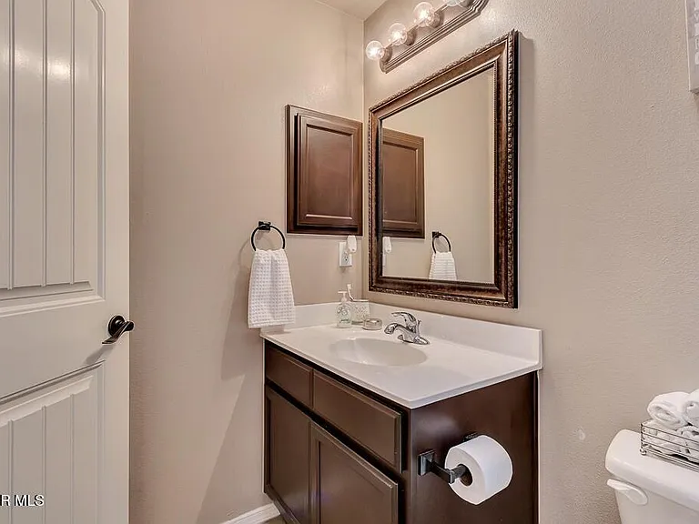 12921 Hueco Cave Dr — Photo 20