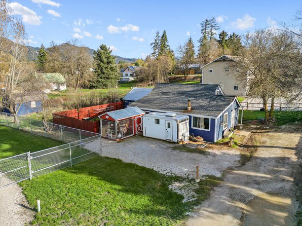 802 N Victoria St, Chewelah, WA 99109