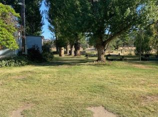 37667 Shadybrook Ln, Squaw Valley, CA 93675