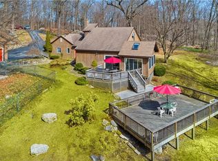 101 Crane Rd, Carmel, NY 10512