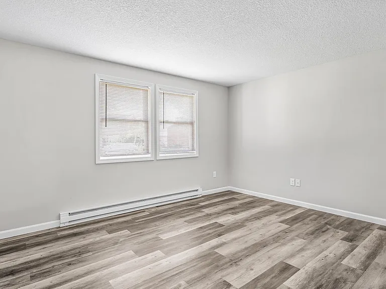 The Meridian Apartments — Photo 32
