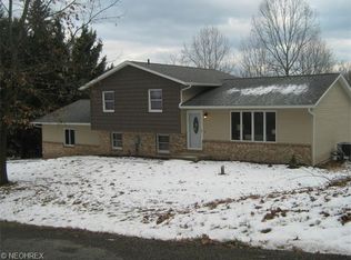 2406 Ridge Rd NW, Bolivar, OH 44612