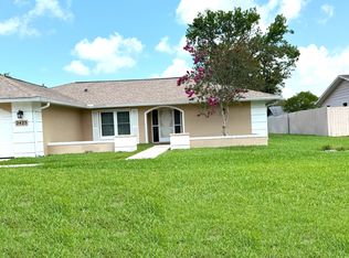 2425 Waterfall Dr, Spring Hill, FL 34608