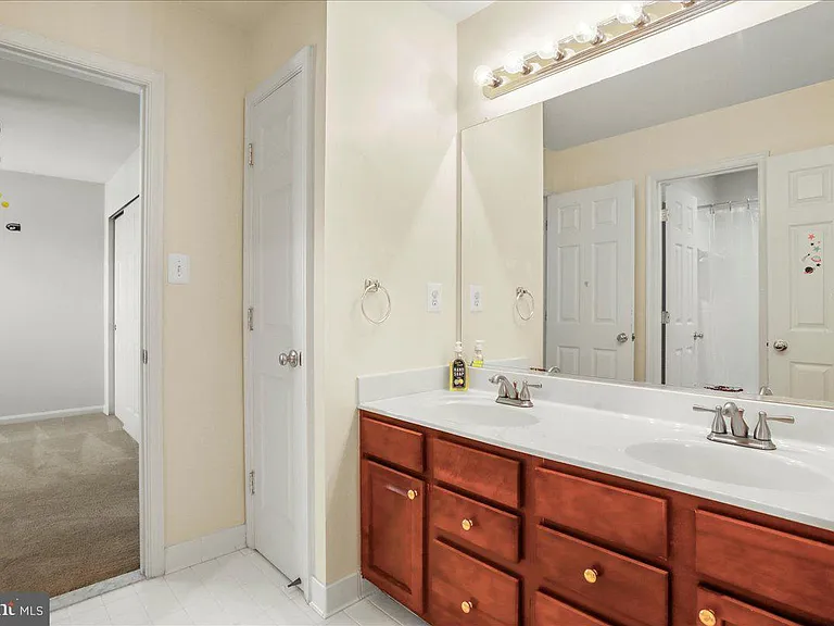 319 Morlyn Dr — Photo 29