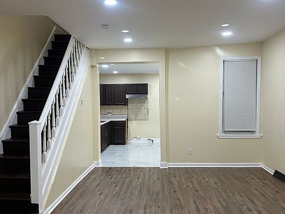 2nd image of 922 Forrester Ave