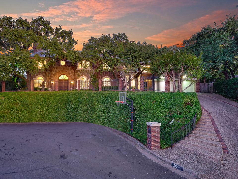 1st image of 2605 Velasquez Dr