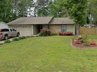 6501 Lake Forest Rd E, Charlotte, NC 28227