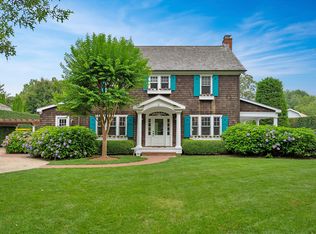 176 Herrick Rd, Southampton, NY 11968