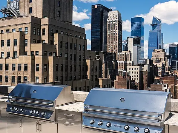 70 West 37th Street image 10 of 28