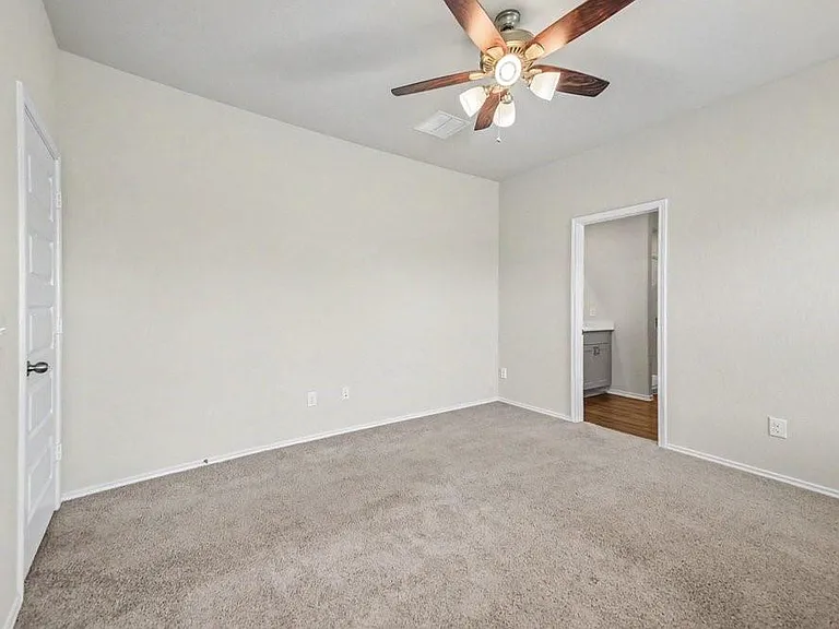 260 Gallant Front Trl — Photo 10