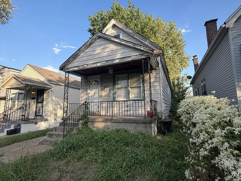 5044 Claxton Ave