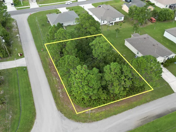 1281 SW Kapok Avenue, Port St Lucie, FL 34953