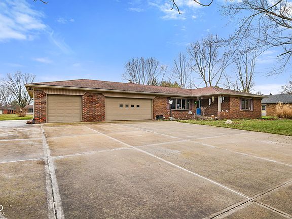 4th image of 7981 Acre Ln
