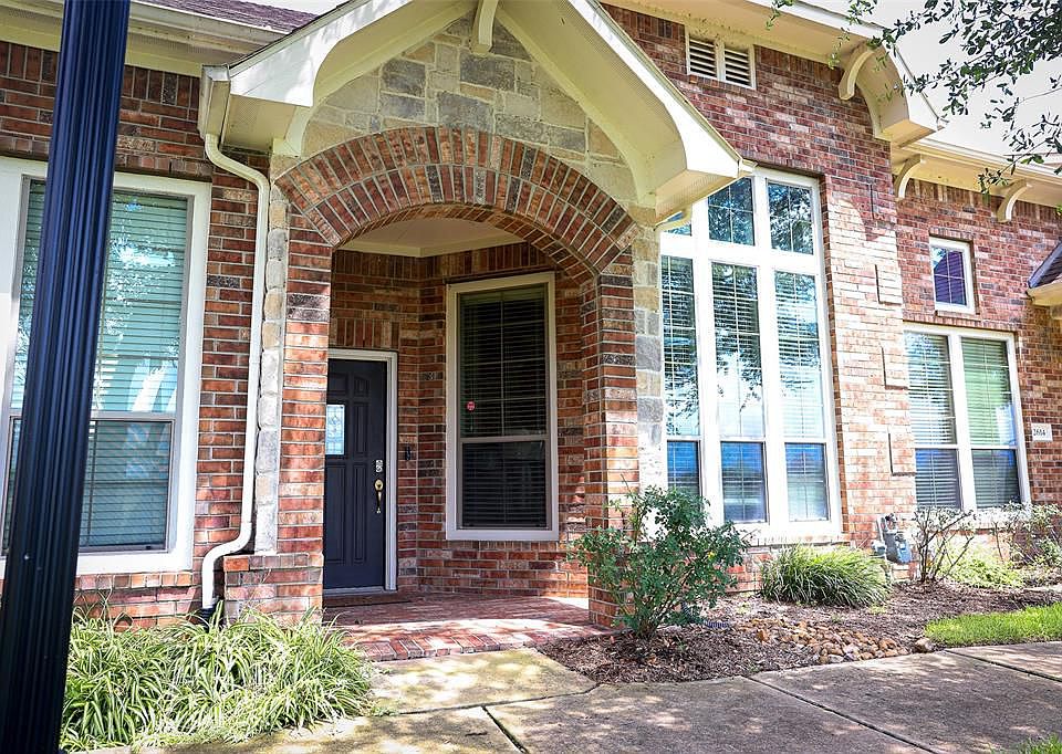 1st image of 2610 Arbor Hill Ln