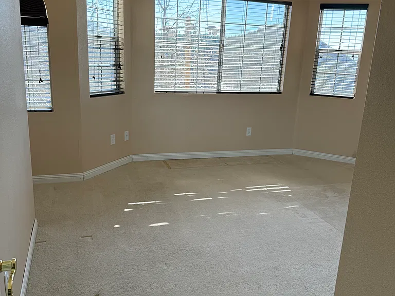 31920 Pine Cone Dr — Photo 8