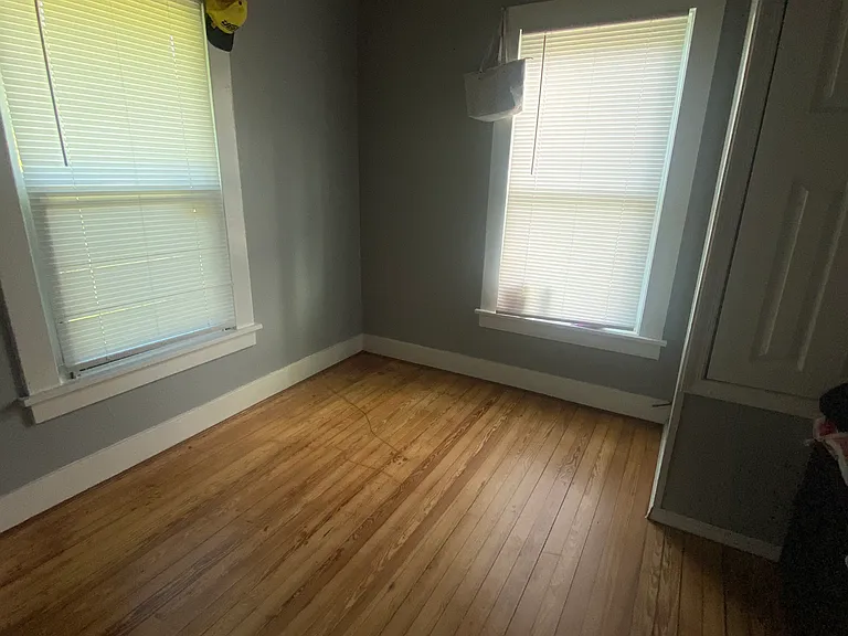1214 W Garden St #4 — Photo 4