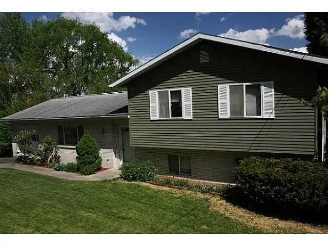295 Meadow View Ln photo 1