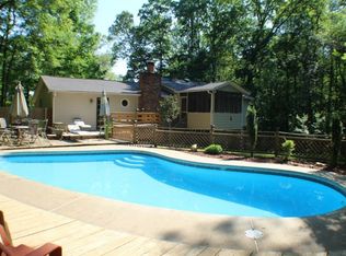 140 Farmington Dr, Woodstock, GA