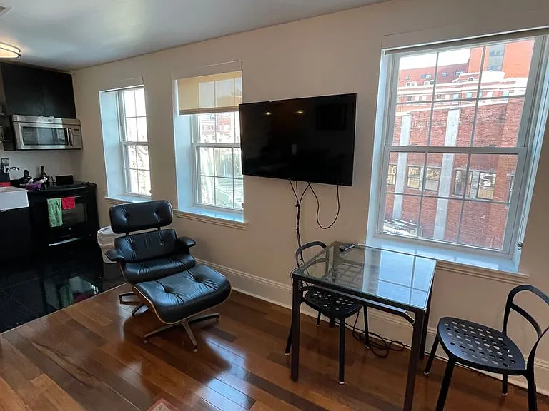 4761 Liberty Avenue — Photo 12